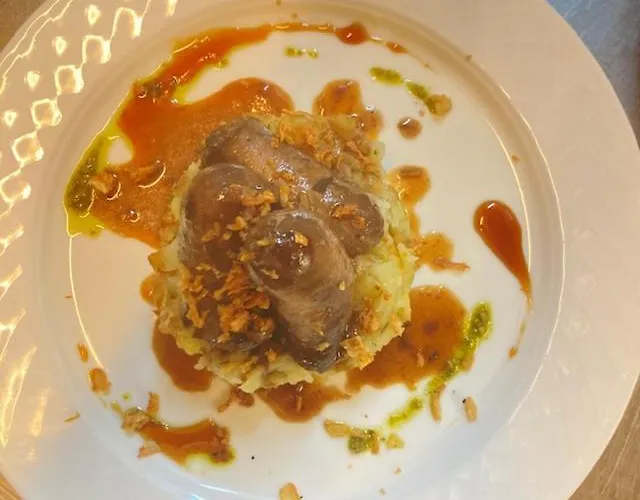 Отель Aigle D'or