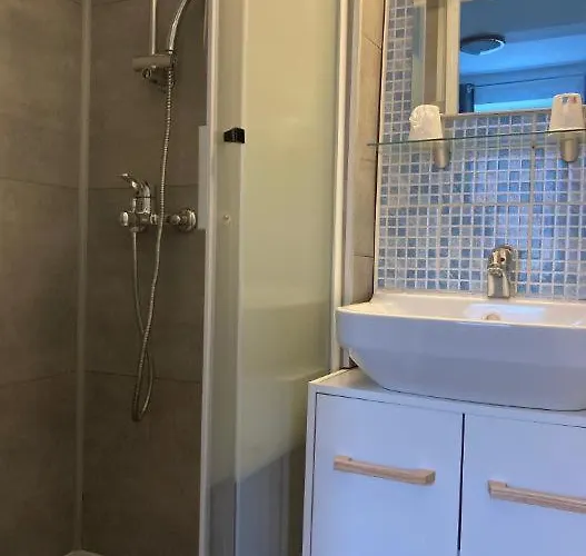 Hotell Aigle D'or 3*