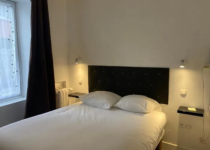 Отель Aigle D'or 3*