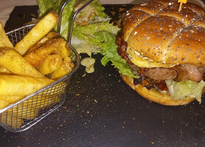 Aigle D'or Отель